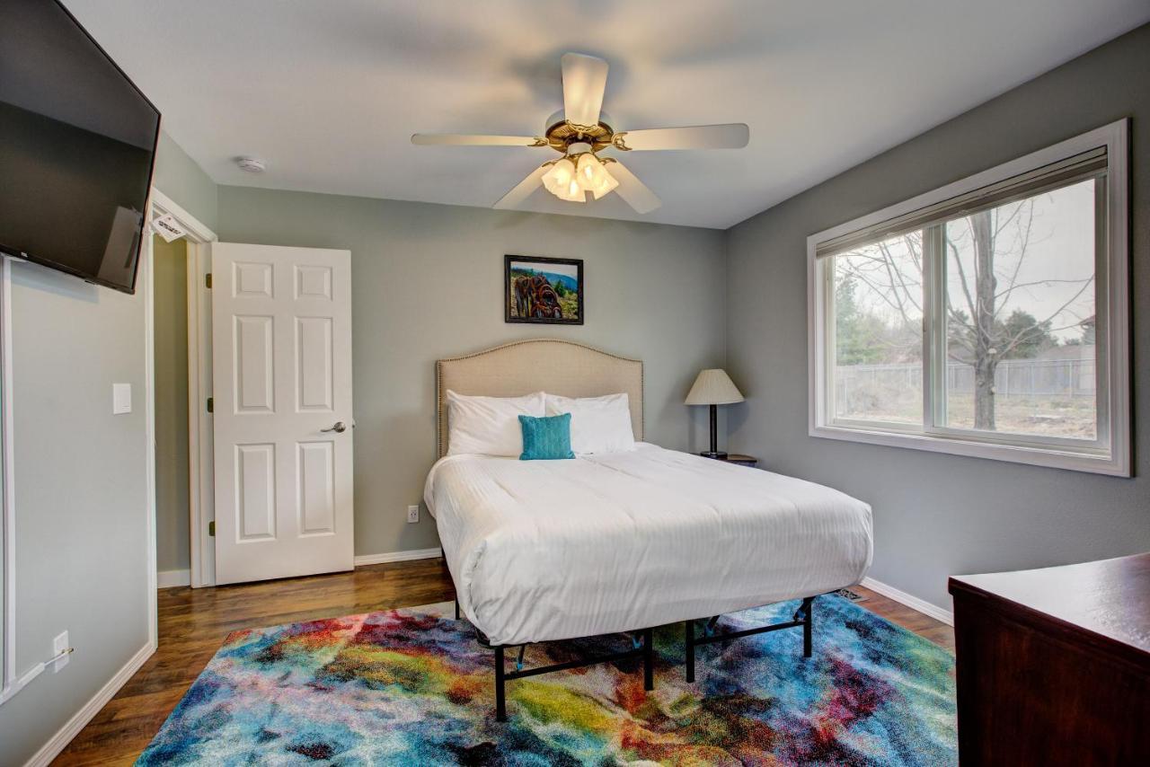 Hello Dolly! 3 Beds, 2 Bath, 2 Tv'S, Fireplace, Quiet Neighborhood In Star, Id Minutes From Walking Trails And River Views Eagle エクステリア 写真